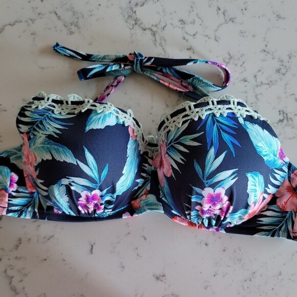 Shade & Shore floral bikini top - Picture 1 of 5